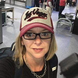 Meet your Posher, Desiree